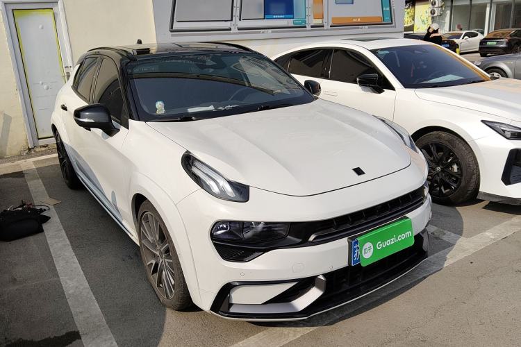Used Lynk & Co 02 Hatchback 2022 2.0TD Pro Exterior 1
