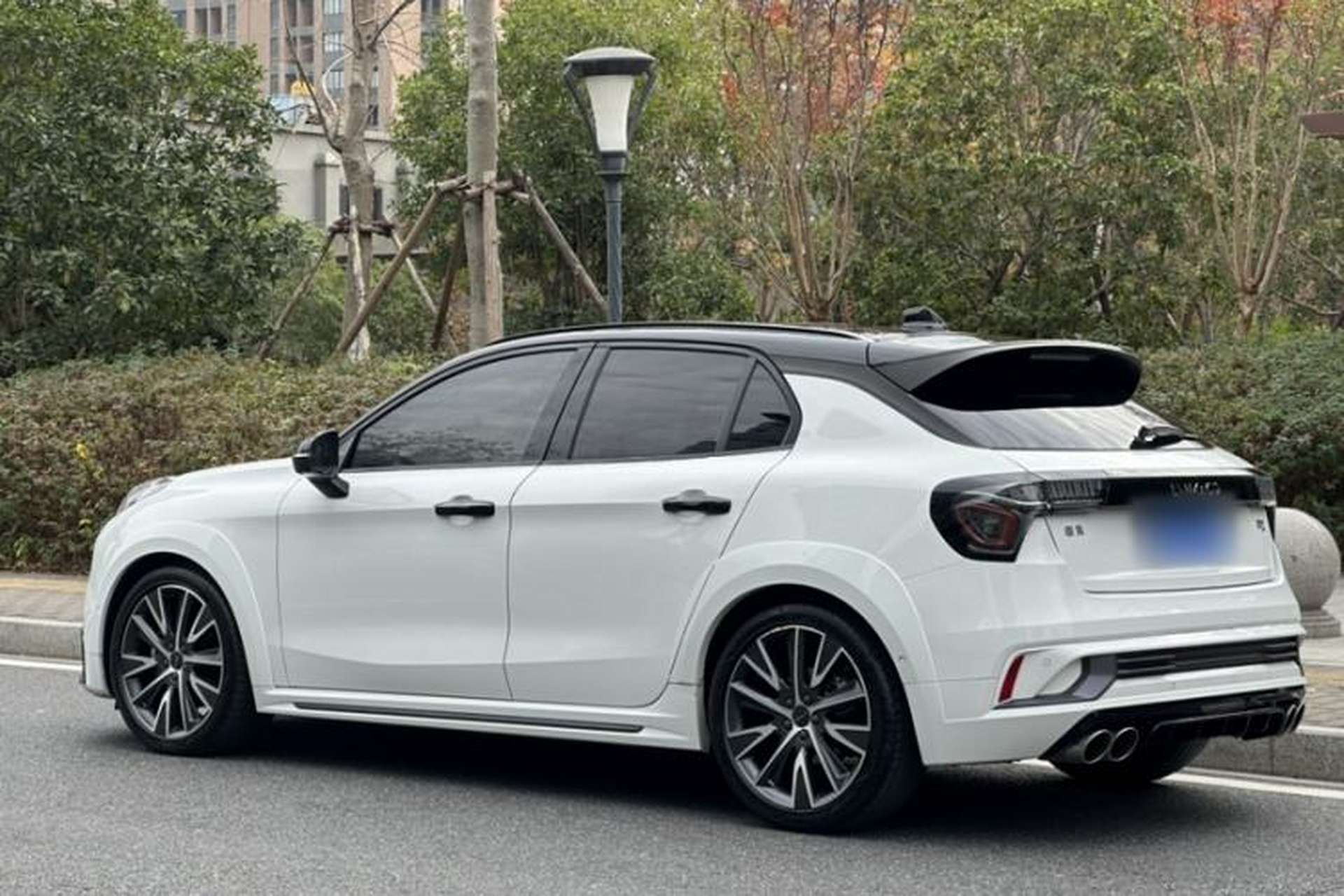 Used Lynk & Co 02 Hatchback 2022 2.0TD Pro Exterior 2
