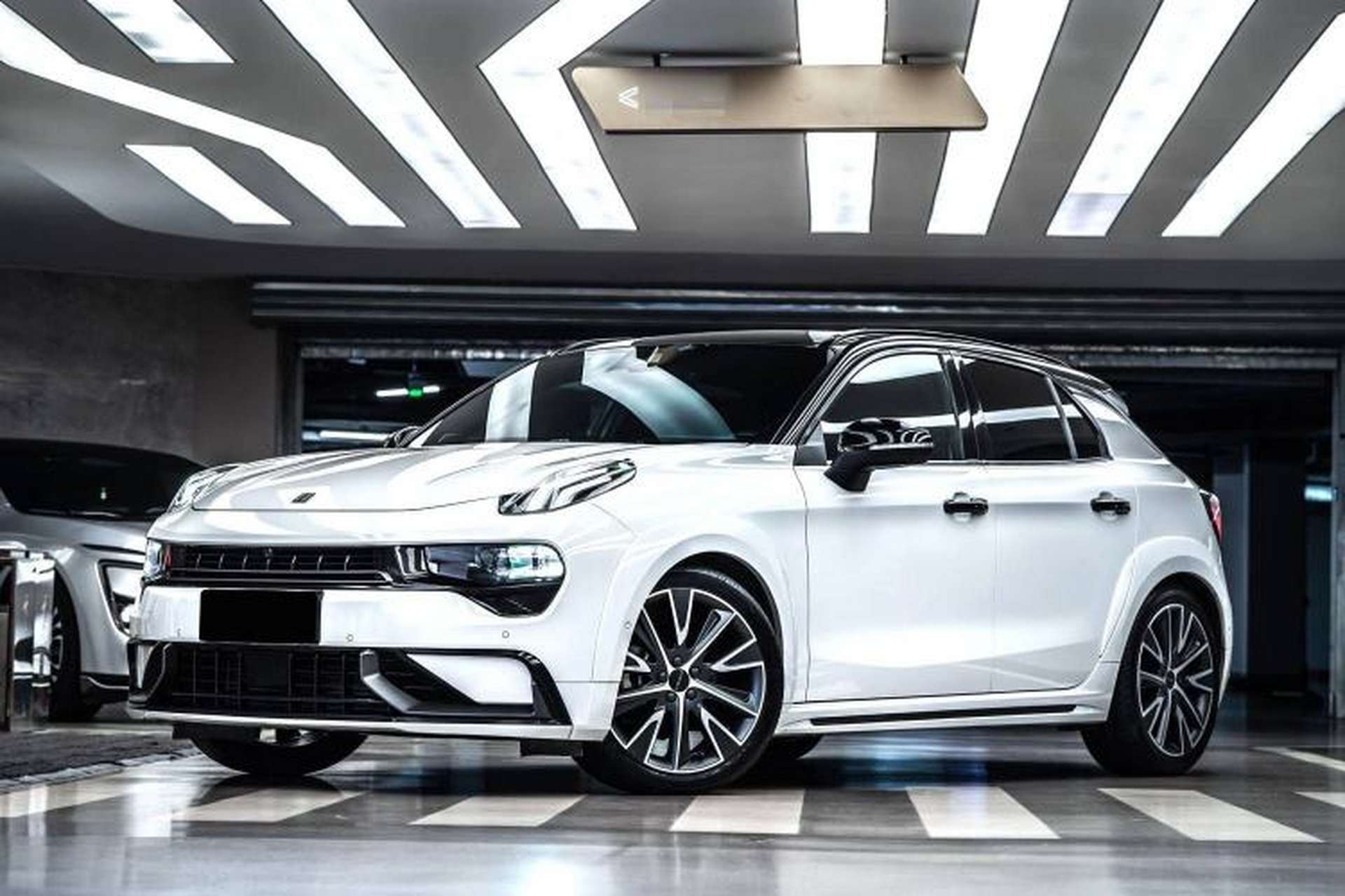 Used Lynk & Co 02 Hatchback 2022 2.0TD Pro Exterior 2