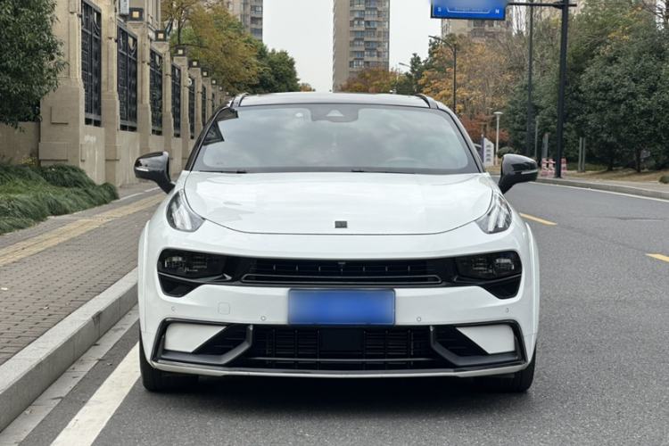 Used Lynk & Co 02 Hatchback 2022 2.0TD Pro Exterior 3