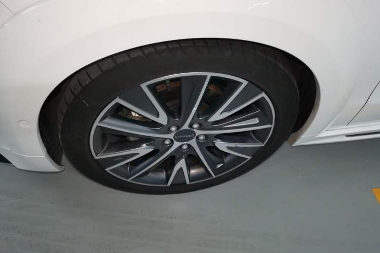 Used Lynk & Co 02 Hatchback 2022 2.0TD Pro Exterior 4