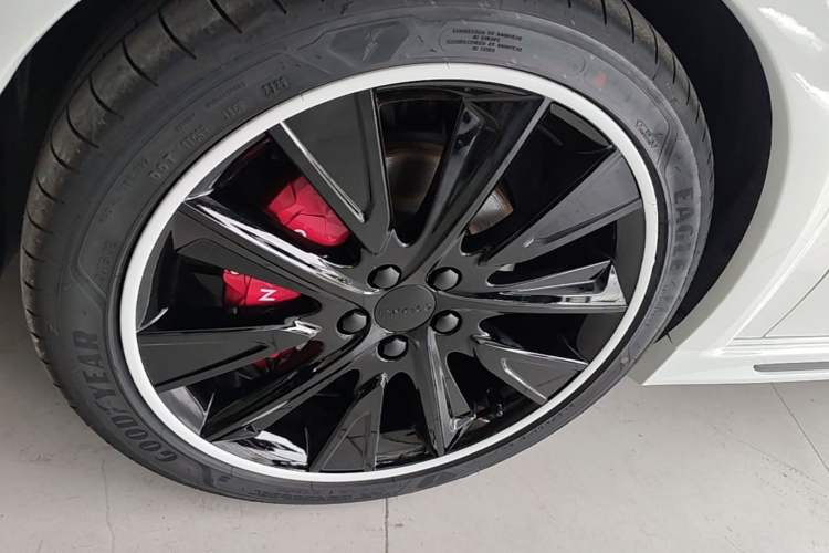 Used Lynk & Co 02 Hatchback 2022 2.0TD Pro Exterior 4