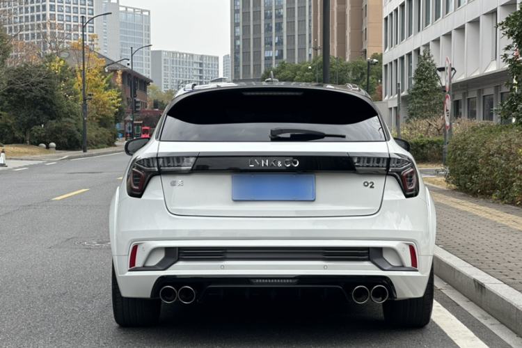 Used Lynk & Co 02 Hatchback 2022 2.0TD Pro Exterior 4