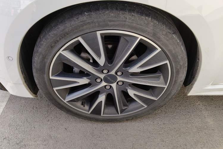 Used Lynk & Co 02 Hatchback 2022 2.0TD Pro Exterior 4