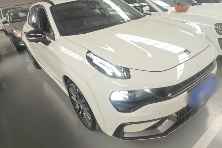 Used Lynk & Co 02 Hatchback 2022 2.0TD Plus Front Right 45 Deg