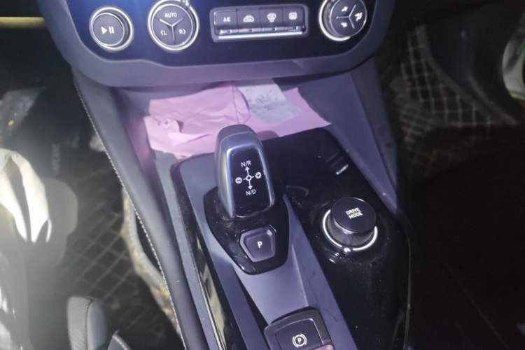 Used Lynk & Co 02 Hatchback 2022 2.0TD Pro Gear Lever