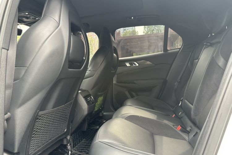 Used Lynk & Co 02 Hatchback 2022 2.0TD Pro Interior 3