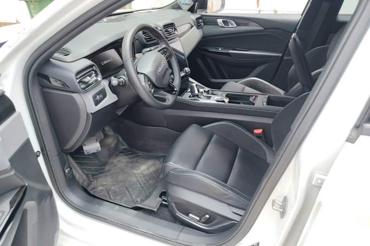 Used Lynk & Co 02 Hatchback 2022 2.0TD Plus Left Front Seat
