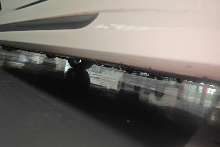 Used Lynk & Co 02 Hatchback 2022 2.0TD Plus Left Side Sill