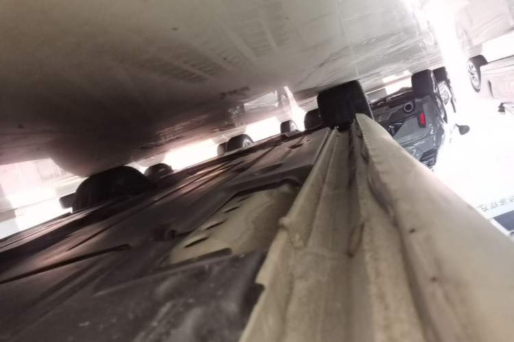 Used Lynk & Co 02 Hatchback 2022 2.0TD Pro Left Side Sill