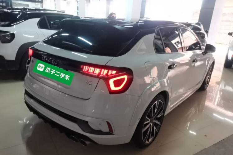 Used Lynk & Co 02 Hatchback 2022 2.0TD Pro Rear Right 45 Deg