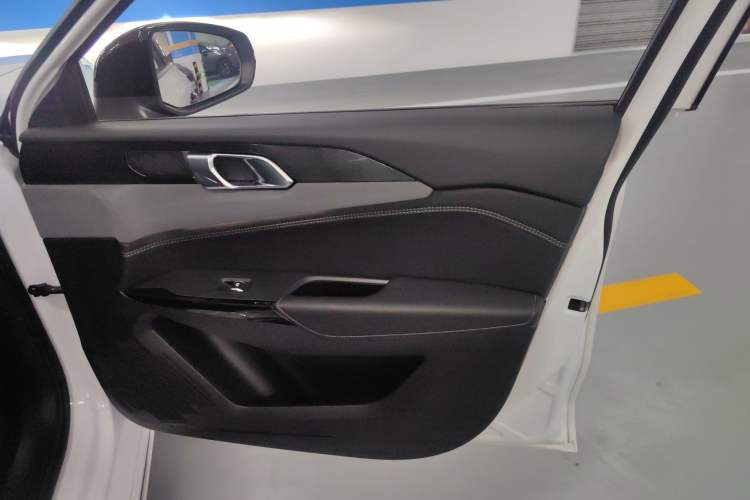 Used Lynk & Co 02 Hatchback 2022 2.0TD Pro Right Front Door Interior