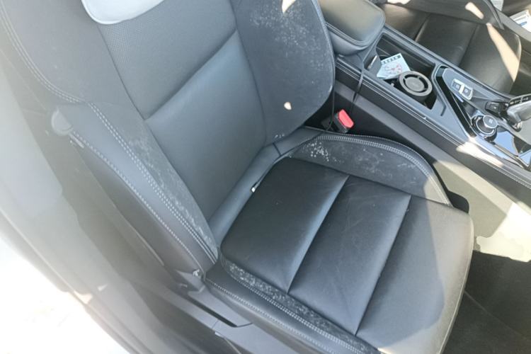 Used Lynk & Co 02 Hatchback 2022 2.0TD Pro Right Front Seat