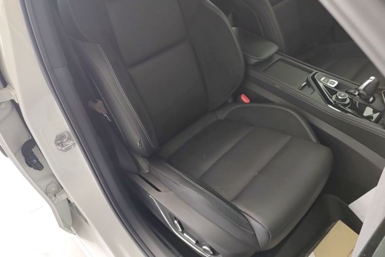 Used Lynk & Co 02 Hatchback 2022 2.0TD Pro Right Front Seat