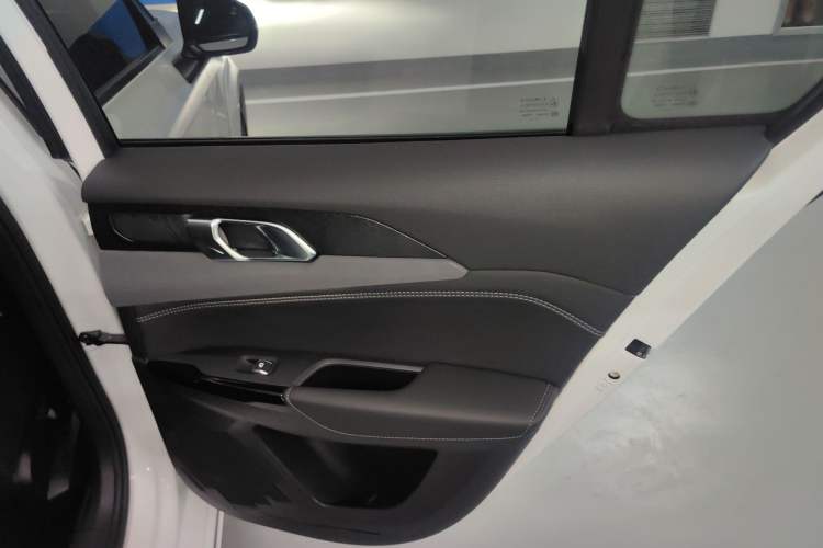 Used Lynk & Co 02 Hatchback 2022 2.0TD Pro Right Rear Door Interior