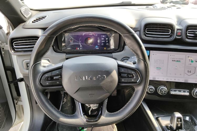 Used Lynk & Co 02 Hatchback 2022 2.0TD Pro Steering Wheel