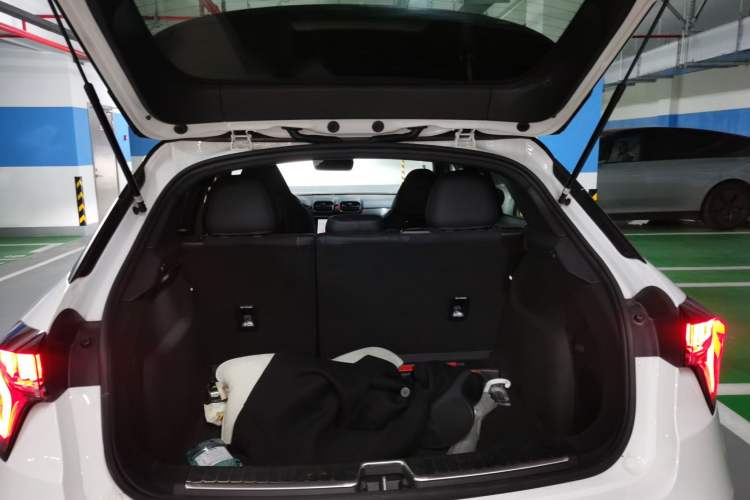 Used Lynk & Co 02 Hatchback 2022 2.0TD Pro Trunk