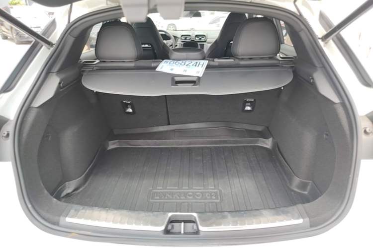 Used Lynk & Co 02 Hatchback 2022 2.0TD Plus Trunk