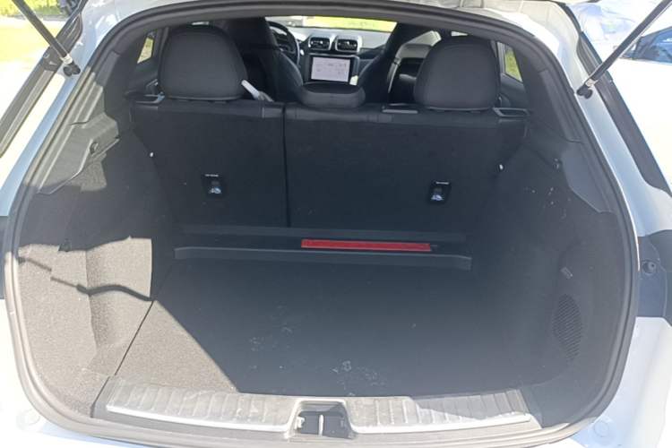 Used Lynk & Co 02 Hatchback 2022 2.0TD Pro Trunk