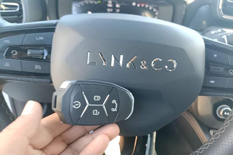 Used Lynk & Co 02 Hatchback 2022 2.0TD Pro Vehicle Key