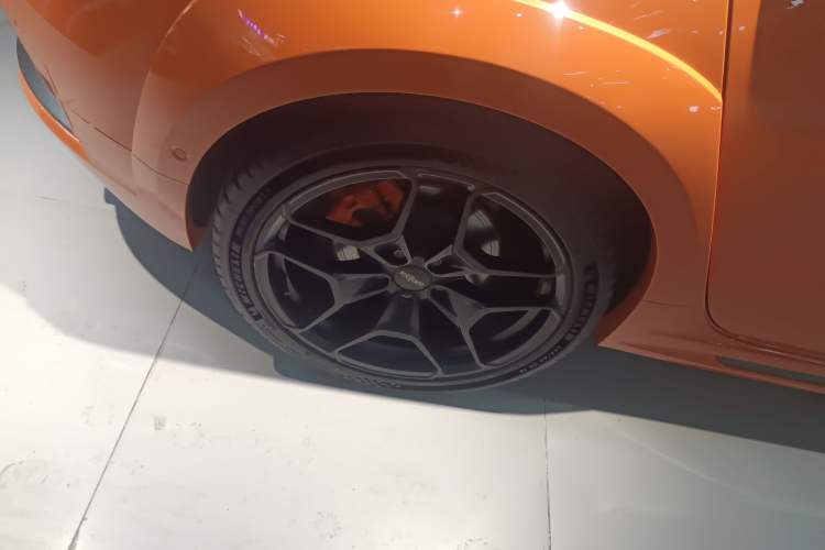 Used Lynk & Co 02 Hatchback 2022 2.0TD Pro Exterior 8