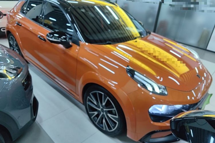 Used Lynk & Co 02 Hatchback 2022 2.0TD Pro Front Right 45 Deg