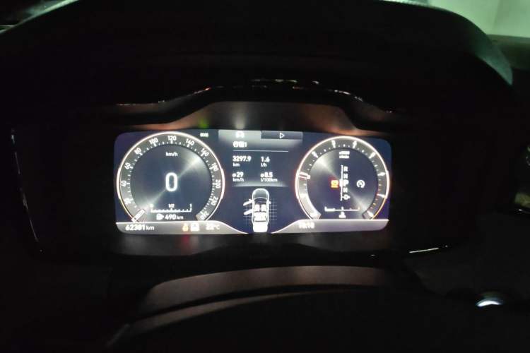 Used Lynk & Co 02 Hatchback 2022 2.0TD Pro Instrument Cluster