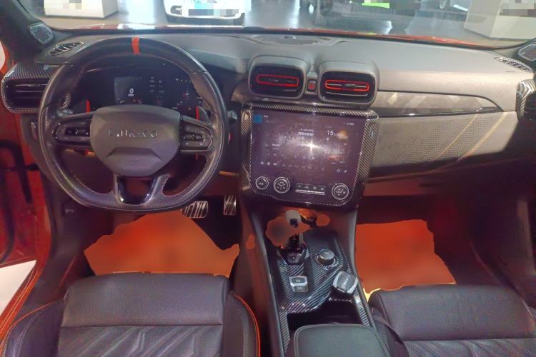 Used Lynk & Co 02 Hatchback 2022 2.0TD Pro Interior 2
