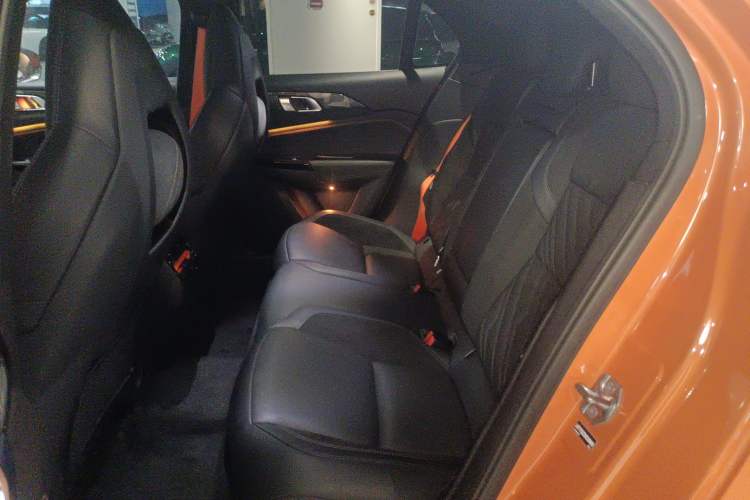 Used Lynk & Co 02 Hatchback 2022 2.0TD Pro Interior 4