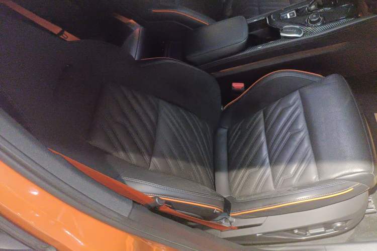 Used Lynk & Co 02 Hatchback 2022 2.0TD Pro Right Front Seat