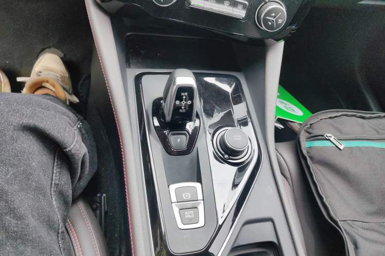 Used Lynk & Co 02 New Energy 2021 1.5T PHEV Plus Gear Lever