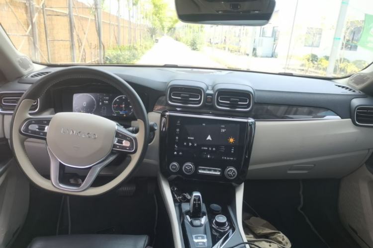Used Lynk & Co 02 New Energy 2019 1.5T PHEV Pro Center Console