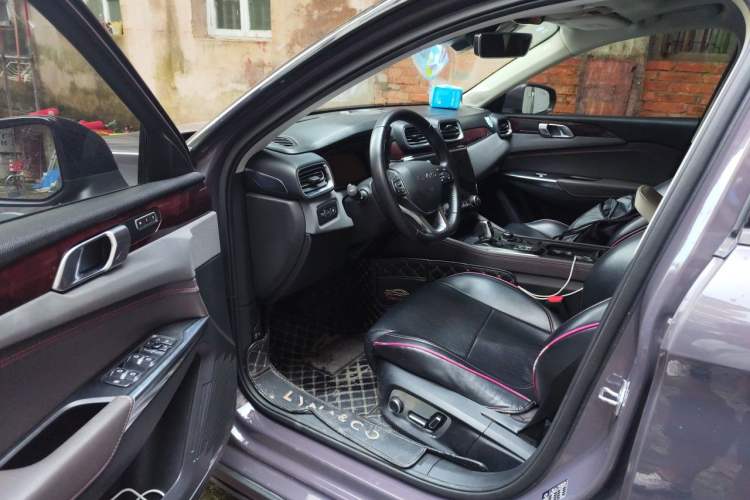 Used Lynk & Co 02 New Energy 2019 1.5T PHEV Pro Driver Seat