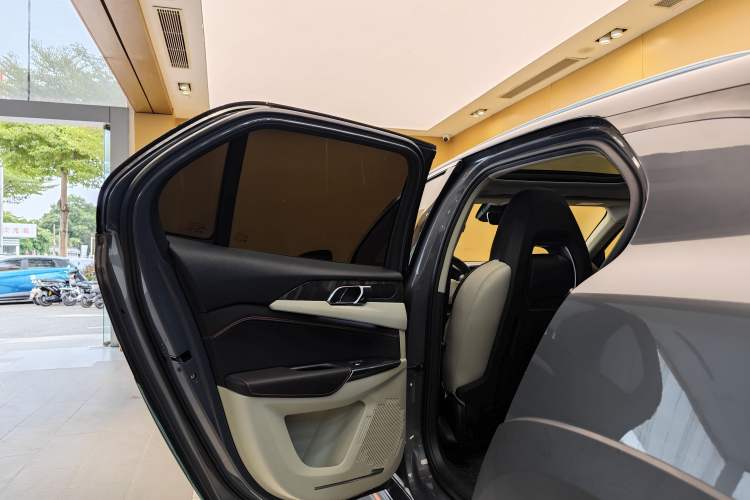 Used Lynk & Co 02 New Energy 2019 1.5T PHEV Pro Exterior 8