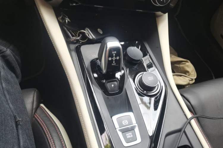 Used Lynk & Co 02 New Energy 2019 1.5T PHEV Pro Gear Lever