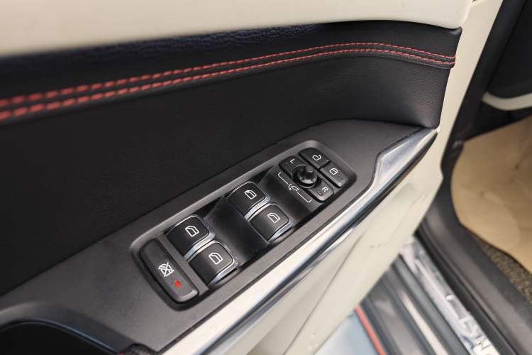 Used Lynk & Co 02 New Energy 2019 1.5T PHEV Pro Interior 4