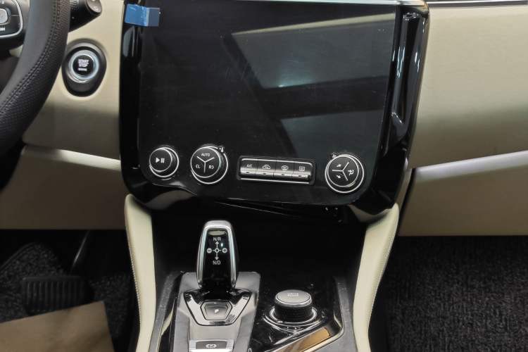 Used Lynk & Co 02 New Energy 2019 1.5T PHEV Pro Interior 9