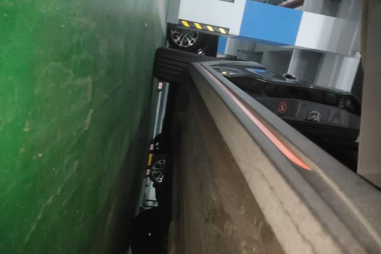 Used Lynk & Co 02 New Energy 2019 1.5T PHEV Pro Right Side Sill