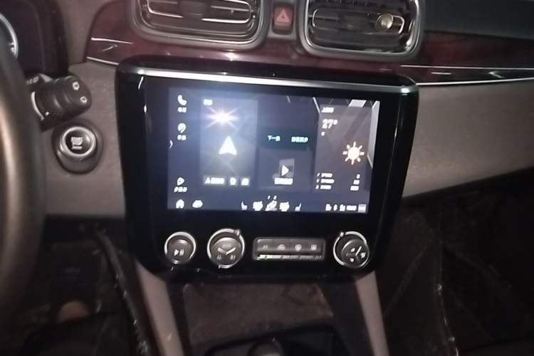 Used Lynk & Co 02 New Energy 2019 1.5T PHEV Pro Audio And AC Panel