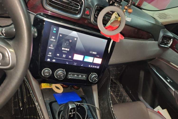 Used Lynk & Co 02 New Energy 2019 1.5T PHEV Pro Audio And AC Panel