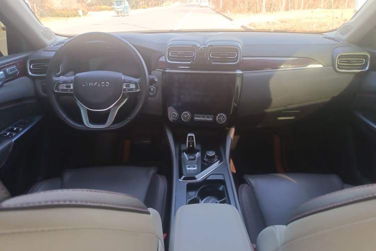 Used Lynk & Co 02 New Energy 2019 1.5T PHEV Pro Center Console