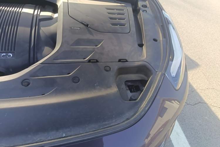Used Lynk & Co 02 New Energy 2019 1.5T PHEV Pro Engine Bay Left