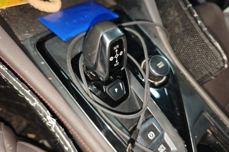 Used Lynk & Co 02 New Energy 2019 1.5T PHEV Pro Gear Lever