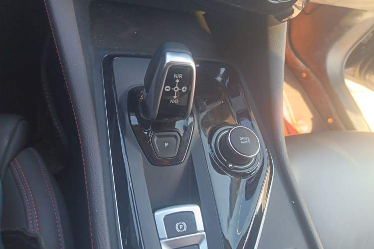 Used Lynk & Co 02 New Energy 2019 1.5T PHEV Pro Gear Lever
