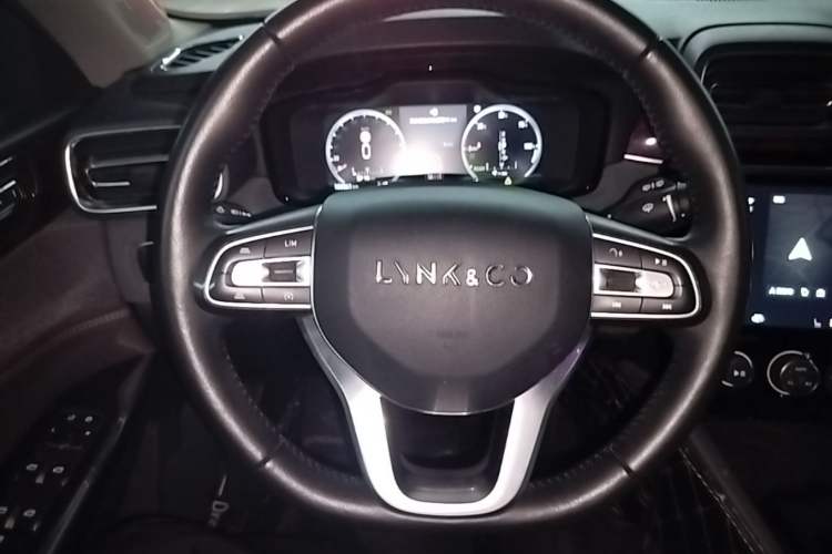 Used Lynk & Co 02 New Energy 2019 1.5T PHEV Pro Steering Wheel