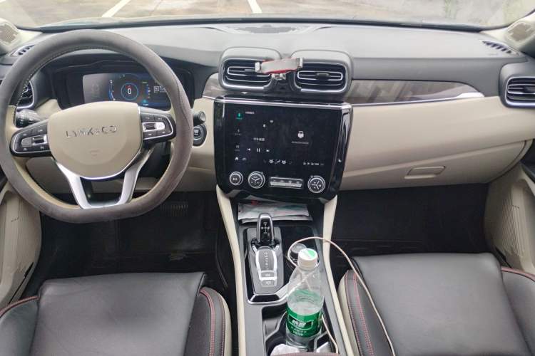 Used Lynk & Co 02 New Energy 2019 1.5T PHEV Pro Center Console