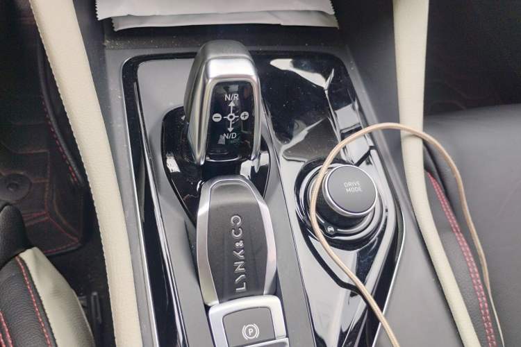 Used Lynk & Co 02 New Energy 2019 1.5T PHEV Pro Gear Lever