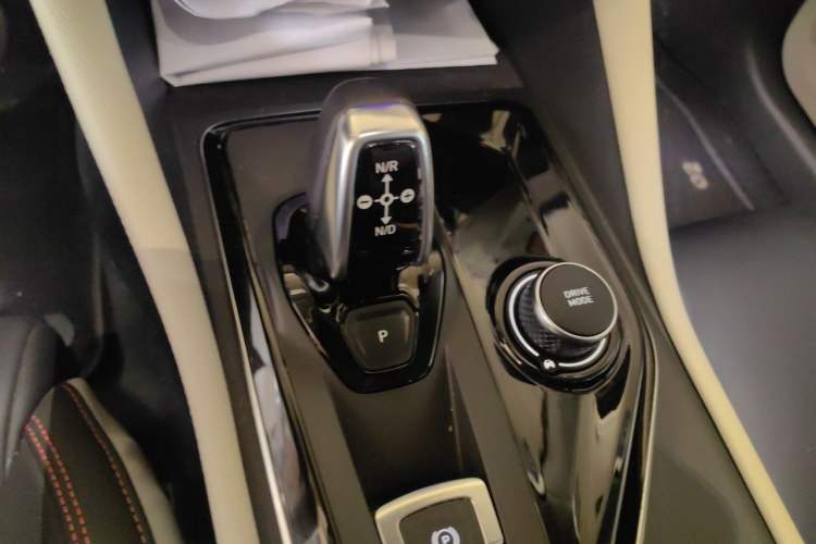 Used Lynk & Co 02 New Energy 2019 1.5T PHEV Pro Gear Lever