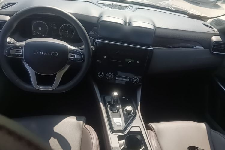 Used Lynk & Co 02 New Energy 2021 1.5T PHEV Plus Center Console