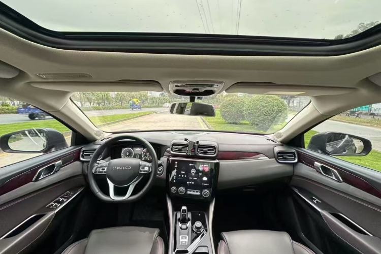 Used Lynk & Co 02 New Energy 2021 1.5T PHEV Plus Center Console
